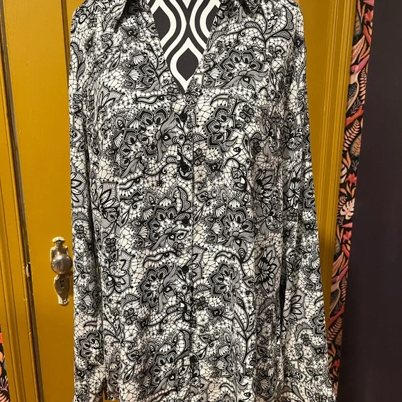 Express Portofino Shirt Black and White Paisley Size L - Picture 4 of 7